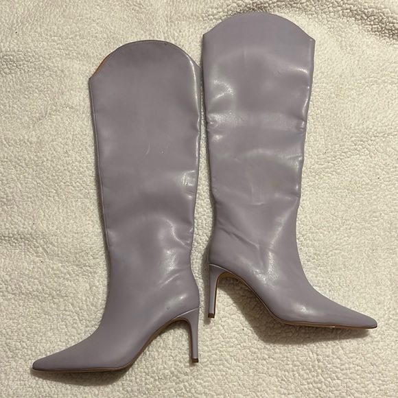 NA-KD Pointy Shaft Lavender Boots (Fits Like A Size 6) - Picture 1 of 4